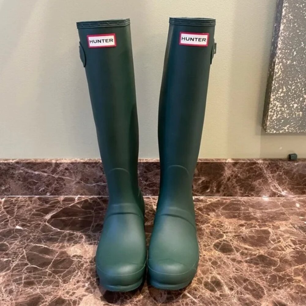Hunter Matte Tall Rain Boots - Green